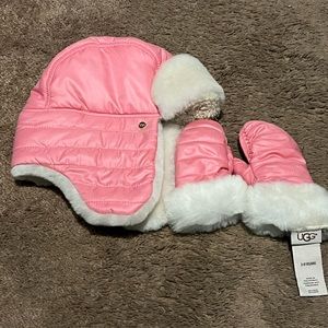 Girls UGG hat mitten set